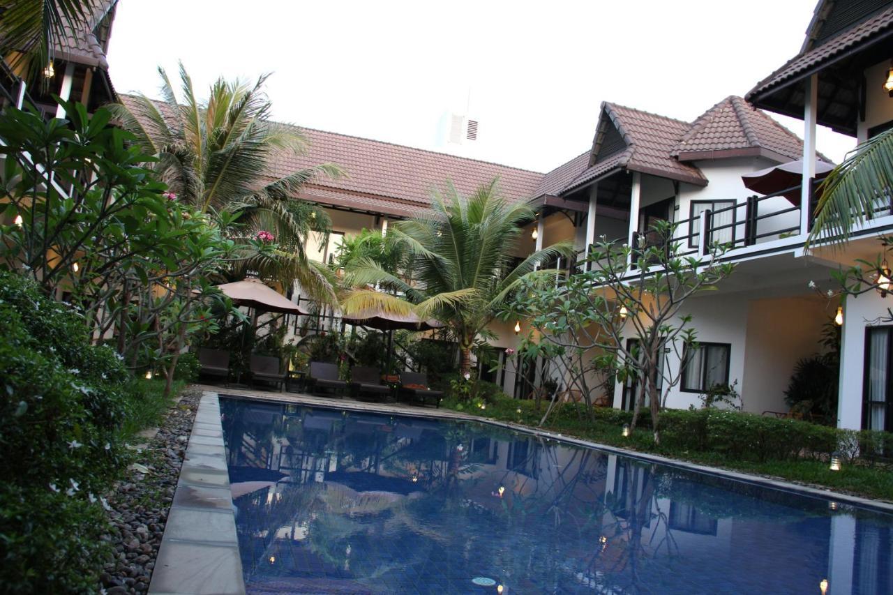 S.R Sofia Villa Hotel Siem Reap Buitenkant foto